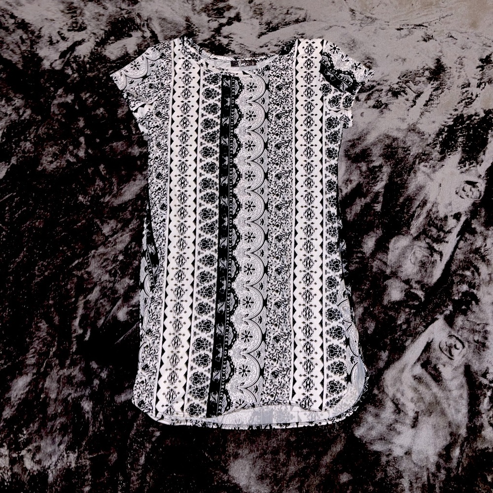 Pinc black and white short sleeve body con dress